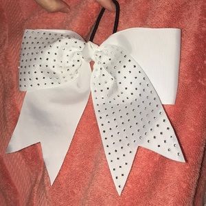 White cheer bow